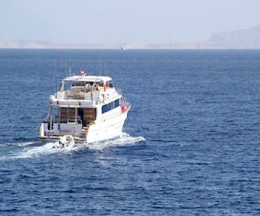 Hajókirándulás a Vörös-Tengeren